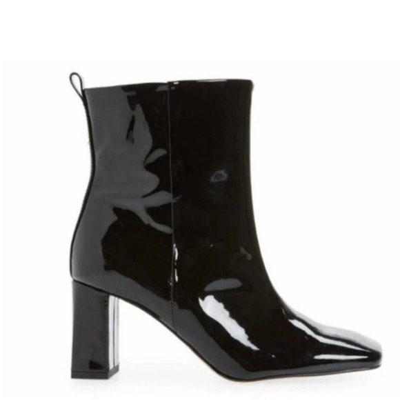 Good American Shoes - Good American Black Patent Leather Square Toe Block Heel Boots - NIB